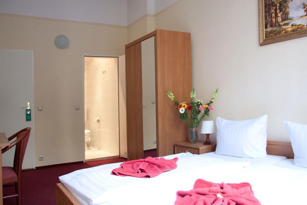 Hotel Ai Koenigshof Берлин Экстерьер фото