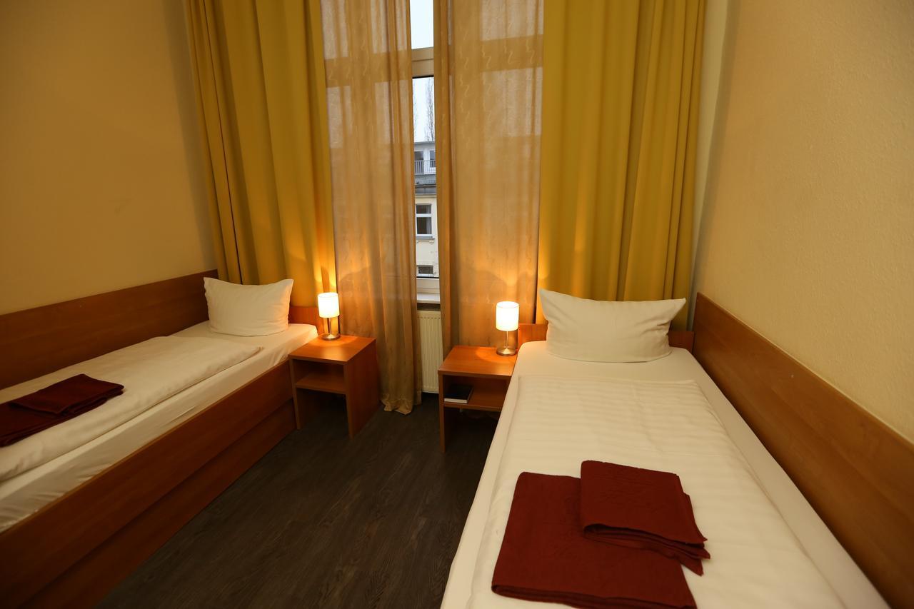 Hotel Ai Koenigshof Берлин Экстерьер фото