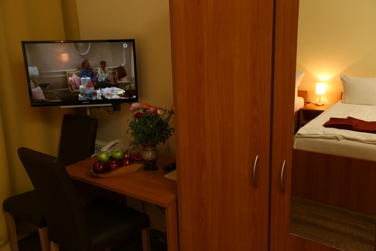 Hotel Ai Koenigshof Берлин Экстерьер фото