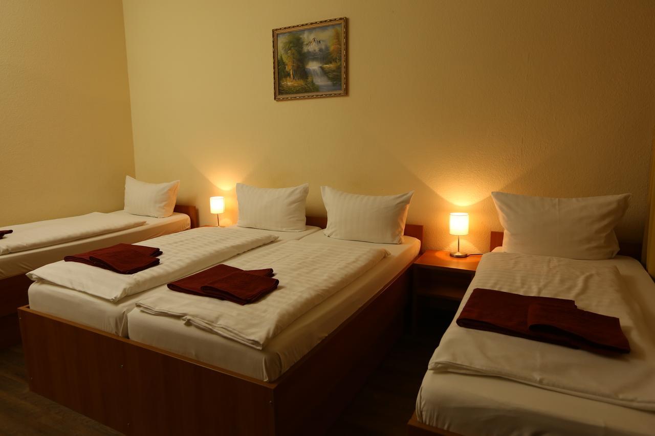 Hotel Ai Koenigshof Берлин Экстерьер фото