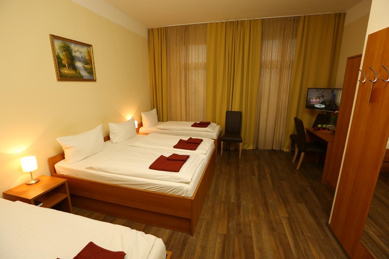 Hotel Ai Koenigshof Берлин Экстерьер фото